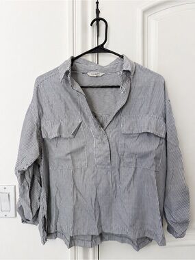 Striped Button-Front Shirt - Gray & White